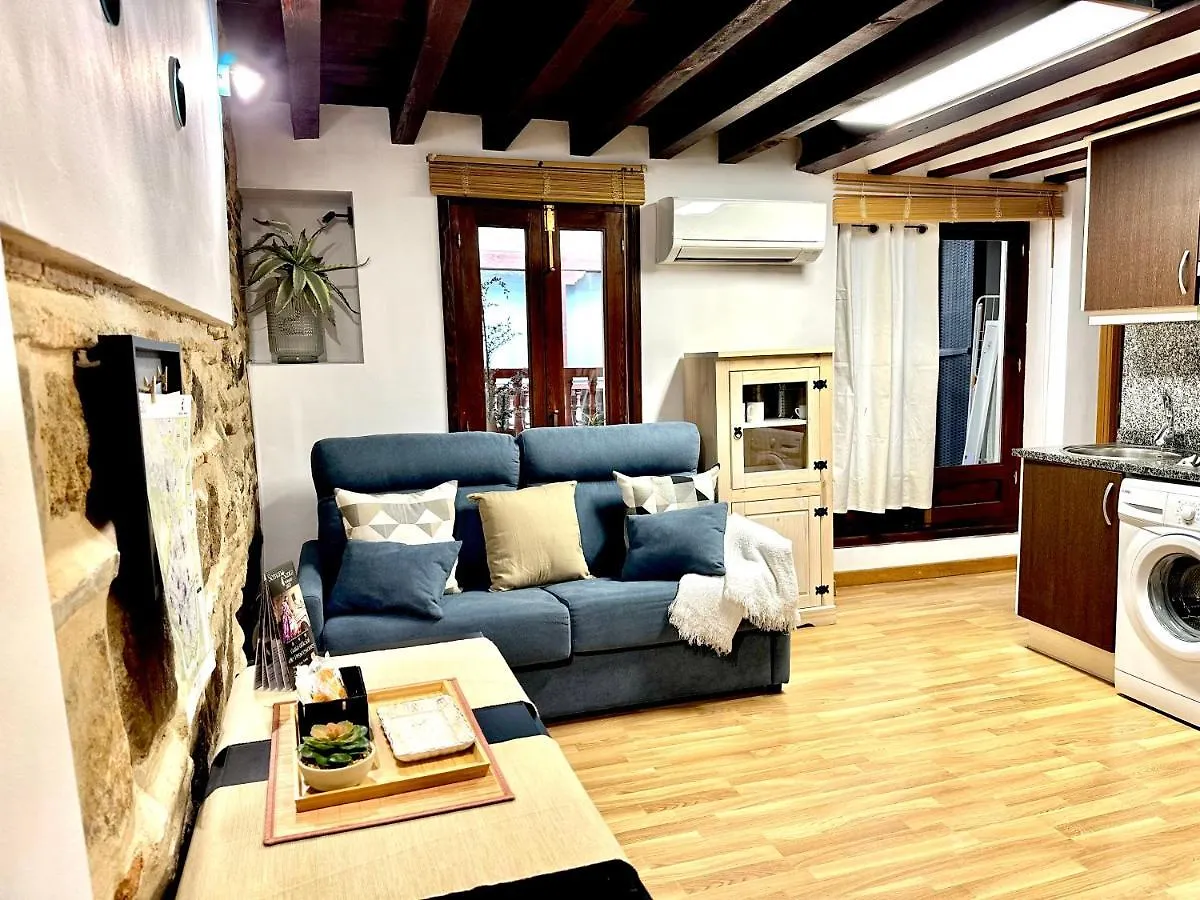 Apart. Entrepatios location